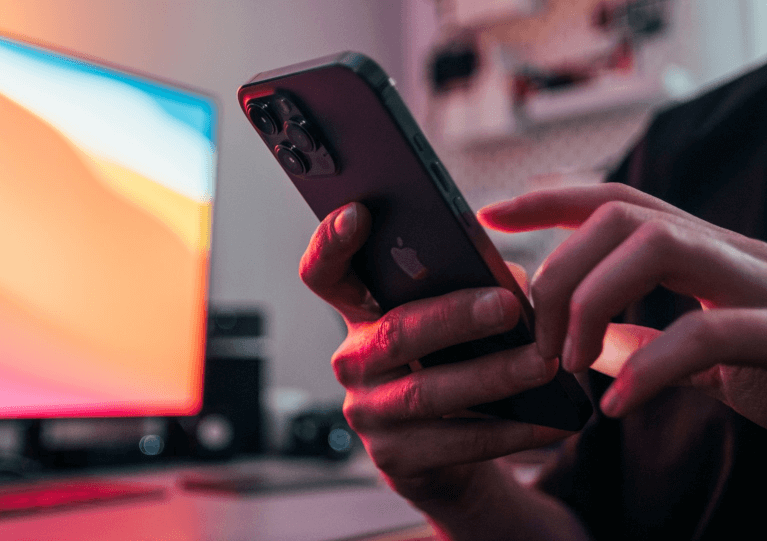 Conéctate con nosotros en cualquier momento